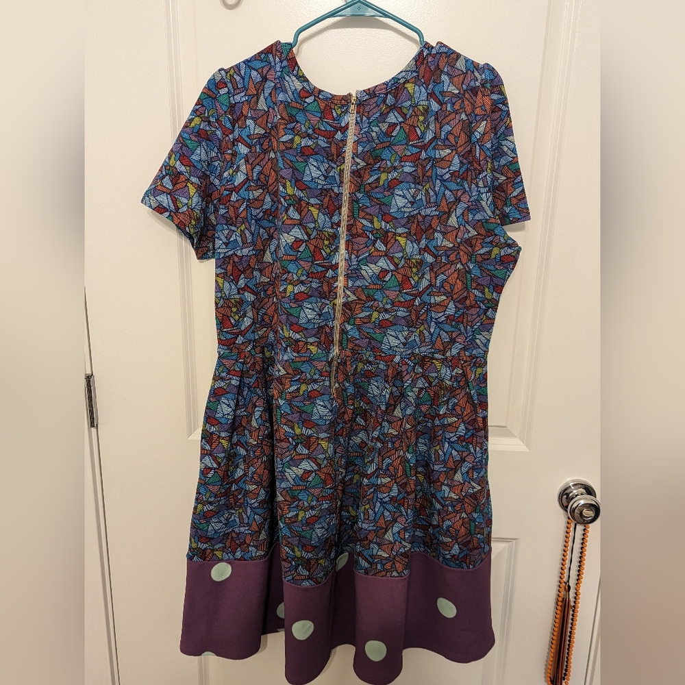 LuLaRoe Amelia Pleated Textured Dress 3XL - Picture 2 of 9